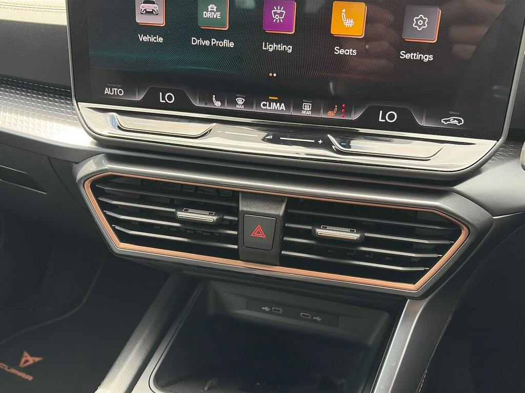 Cupra Leon 1.5 Ehybrid 25.8Kwh V1 Estate Plug In H Black #12