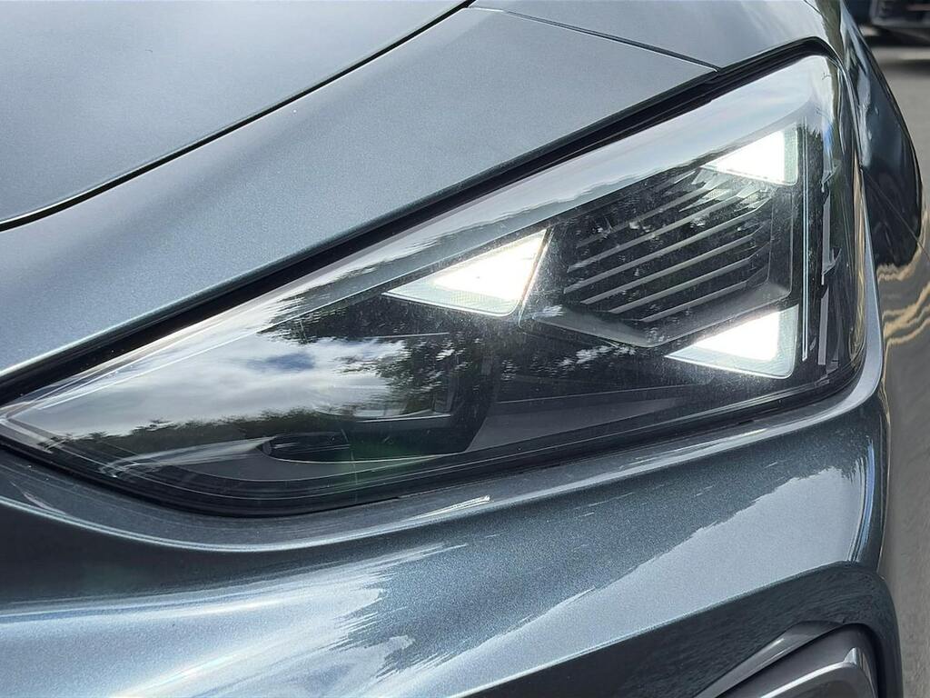Cupra Leon 1.5 Ehybrid 25.8Kwh V1 Estate Plug In H Black #32