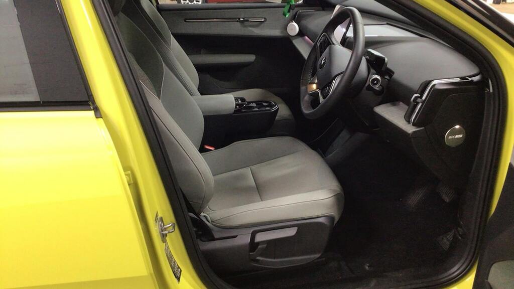 Volvo EX30 Ultra, Twin Motor Performance, White #11