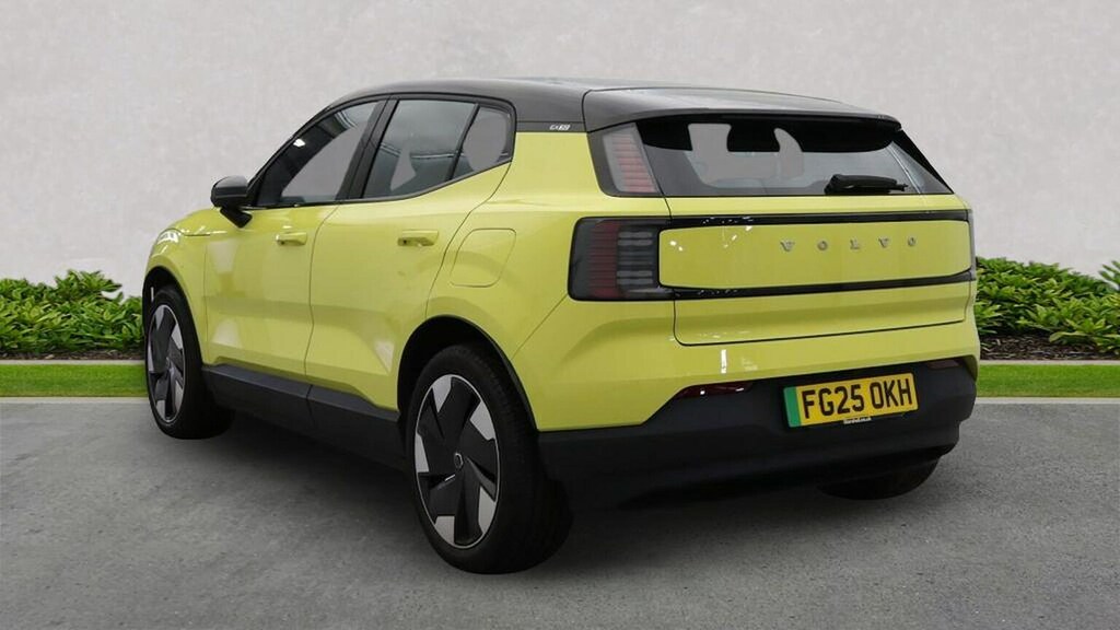 Volvo EX30 Single Motor Extended Range 69Kwh Plus Suv Ele Yellow #3