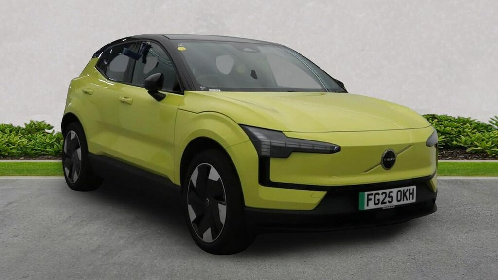 Volvo EX30 Single Motor Extended Range 69Kwh Plus Suv Ele Yellow