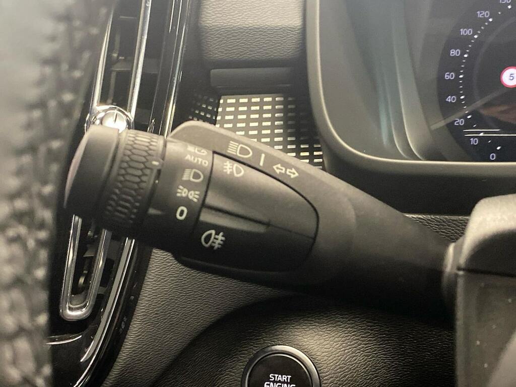 Volvo XC40 2.0 B4p Ultra Dark Blue #27