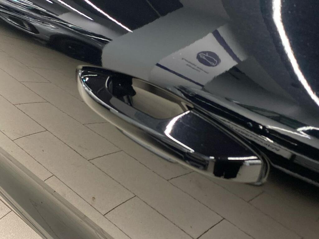 Volvo XC40 2.0 B4p Ultra Dark Blue #31