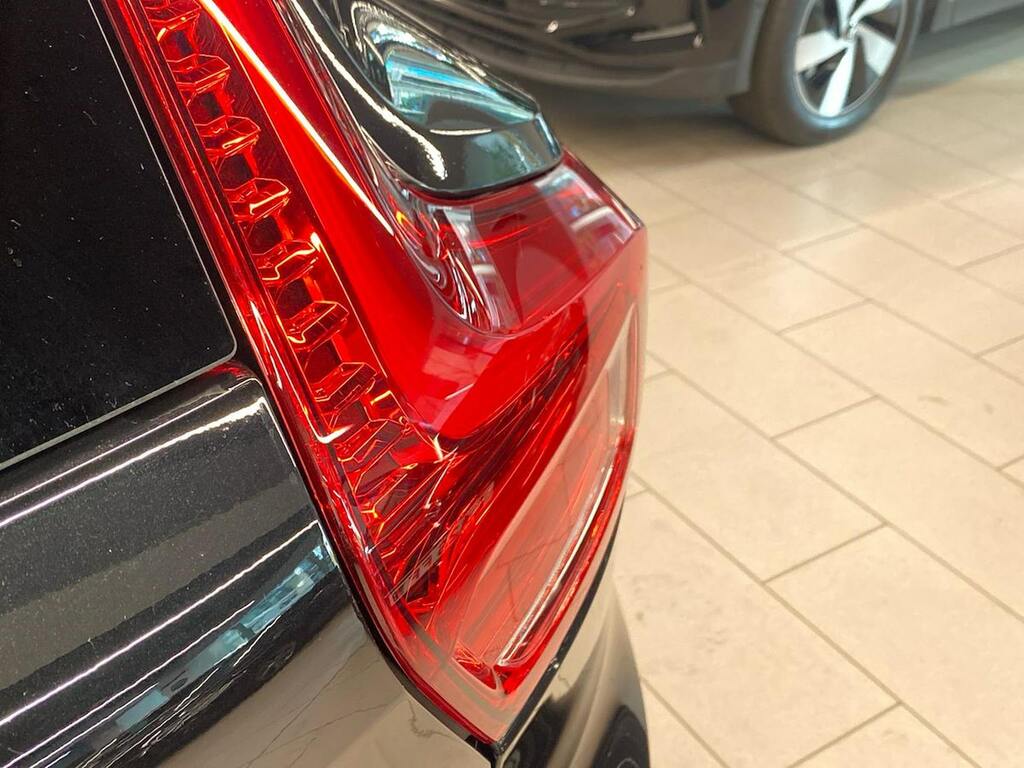 Volvo XC40 2.0 B4p Ultra Dark Blue #30