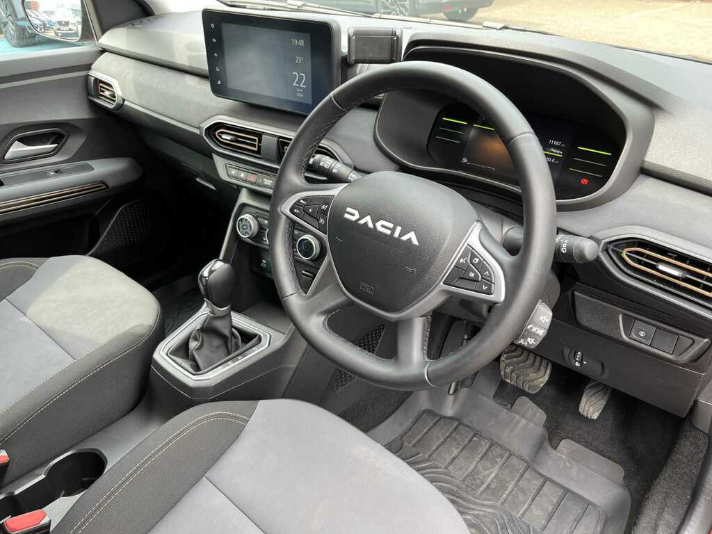 Dacia Jogger Extreme Green #13