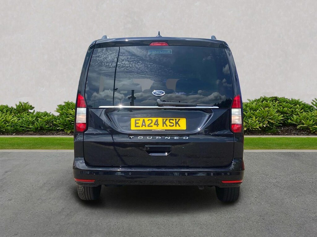 Ford Tourneo Connect 2.0 Ecoblue Titanium 7 Seat Black #4