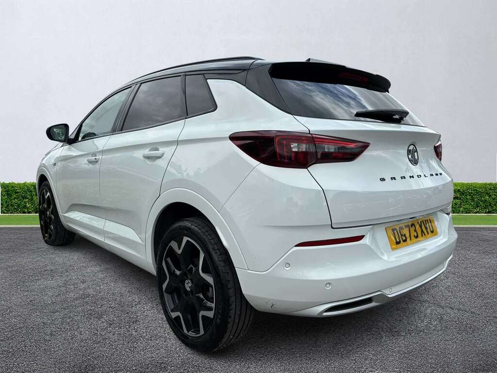 Vauxhall Grandland 1.2 Turbo Ultimate White #2