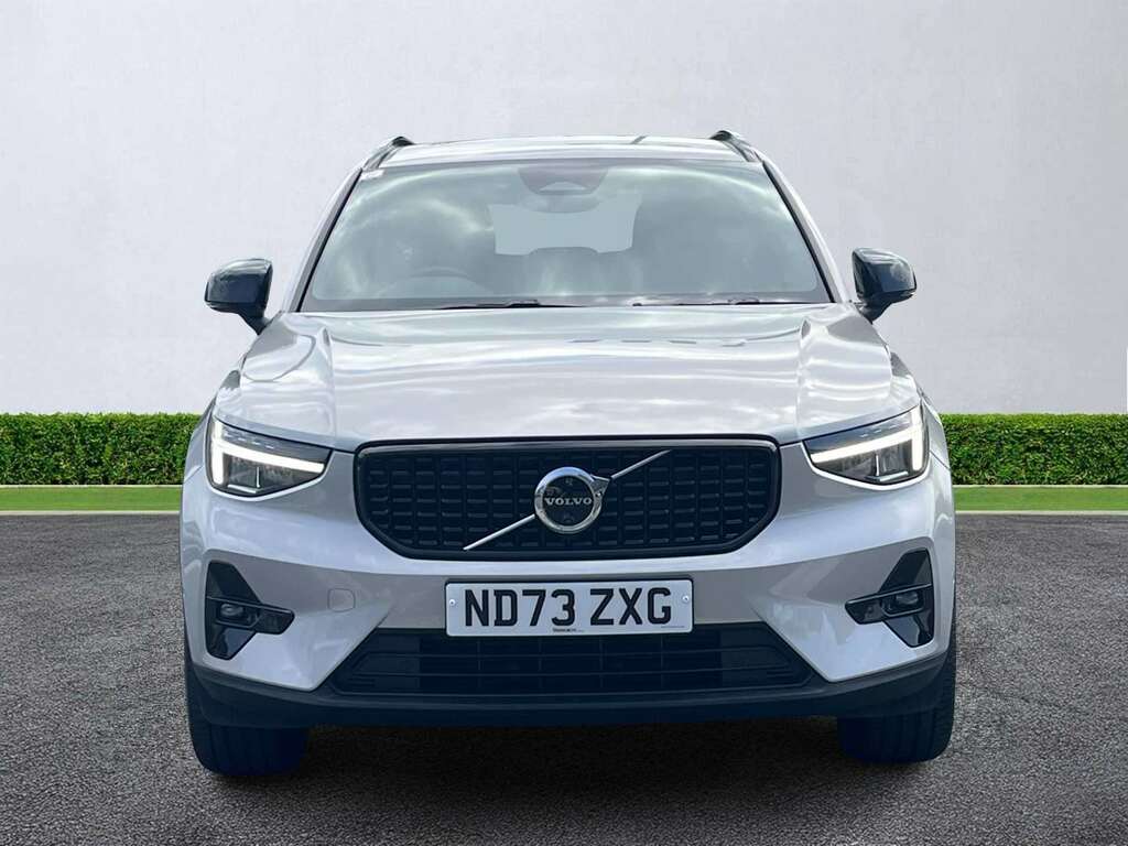 Volvo XC40 2.0 B4p Plus Dark Silver #4