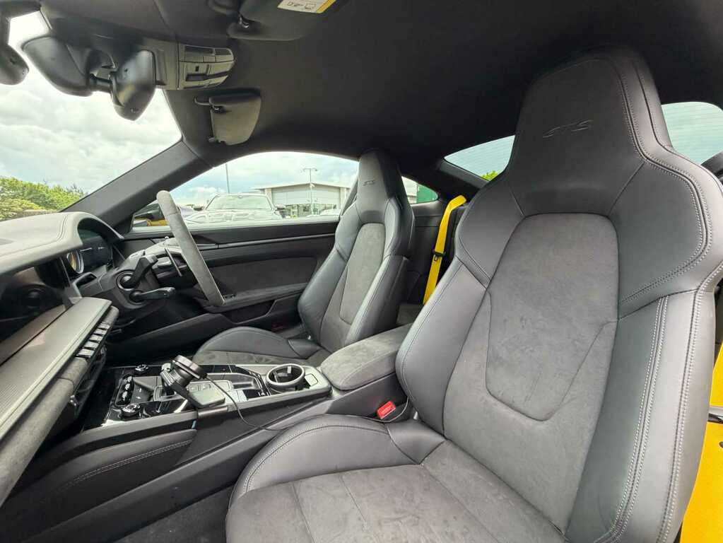 Porsche 911 911 Carrera Gts Green #40