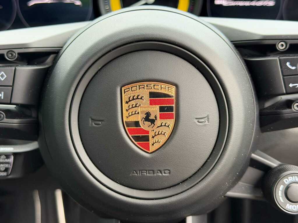 Porsche 911 911 Carrera Gts Green #27