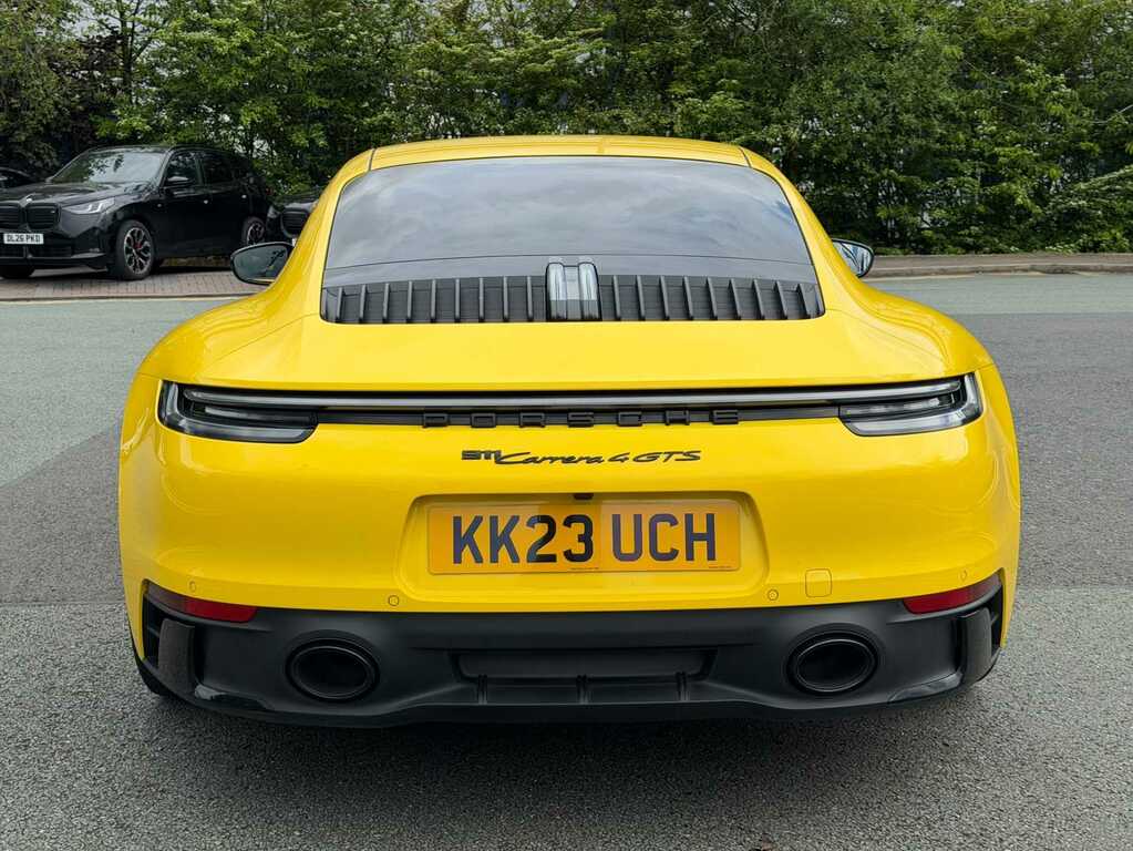 Porsche 911 911 Carrera Gts Green #7