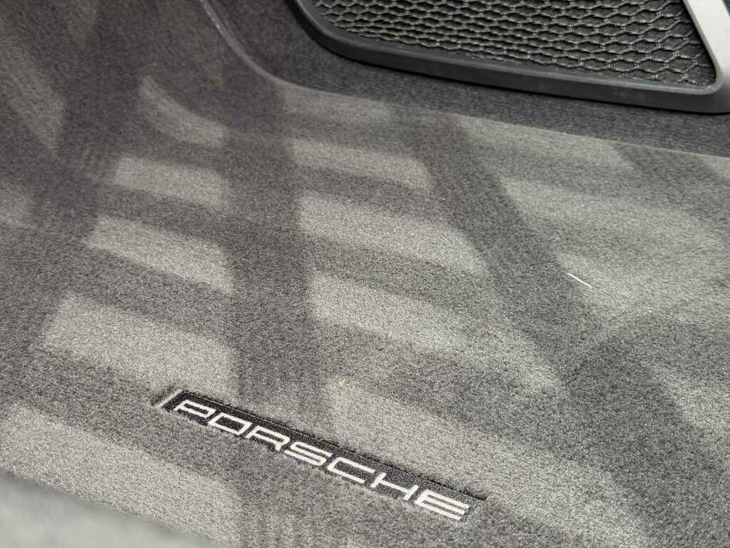 Porsche 911 911 Carrera Gts Green #42