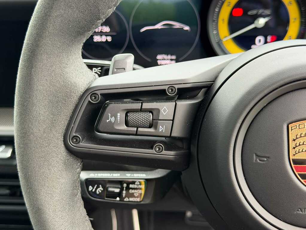 Porsche 911 911 Carrera Gts Green #26