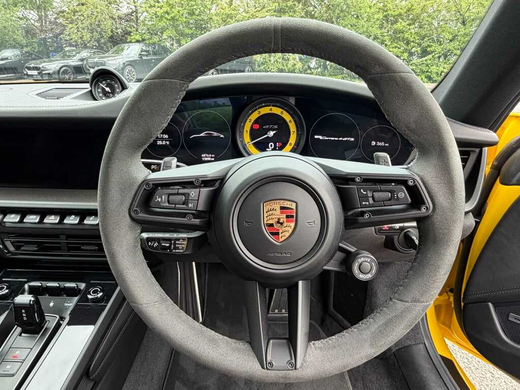 Porsche 911 911 Carrera Gts Green #25