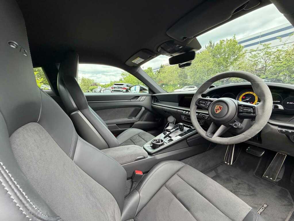 Porsche 911 911 Carrera Gts Green #22