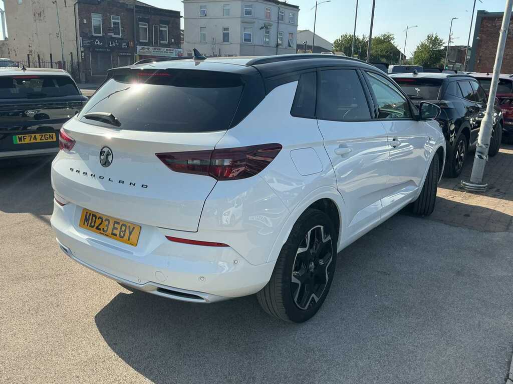 Vauxhall Grandland 1.2 Turbo Ultimate MD23EOY White #6