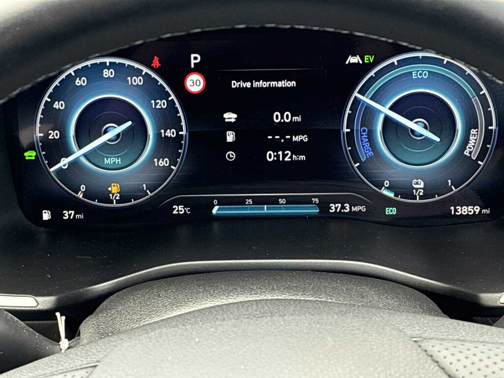 Hyundai Santa Fe Premium Black #8