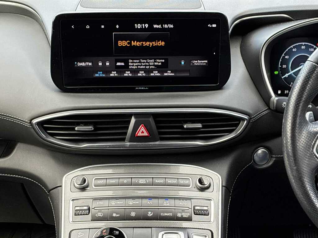 Hyundai Santa Fe Premium Black #10