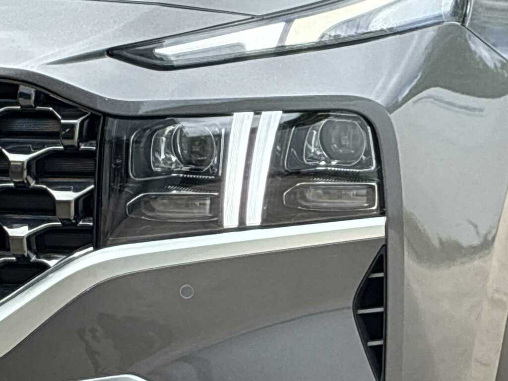 Hyundai Santa Fe Premium Black #26