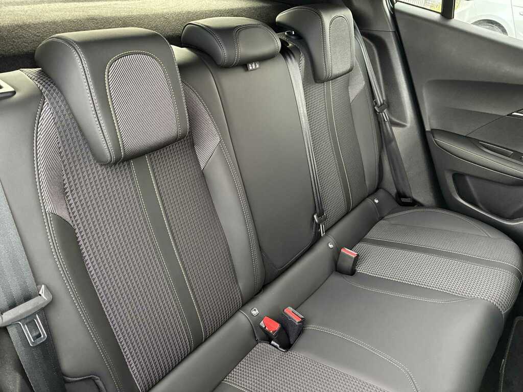 Peugeot 2008 2008 Gt Puretech Ss Black #14