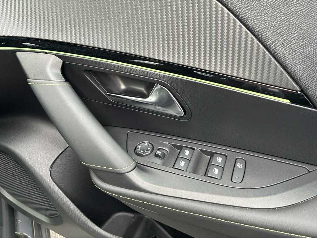 Peugeot 2008 2008 Gt Puretech Ss Black #18