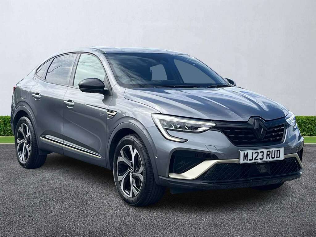 Renault Arkana 1.6 E-tech Full Hybrid 145 Engineered Grey