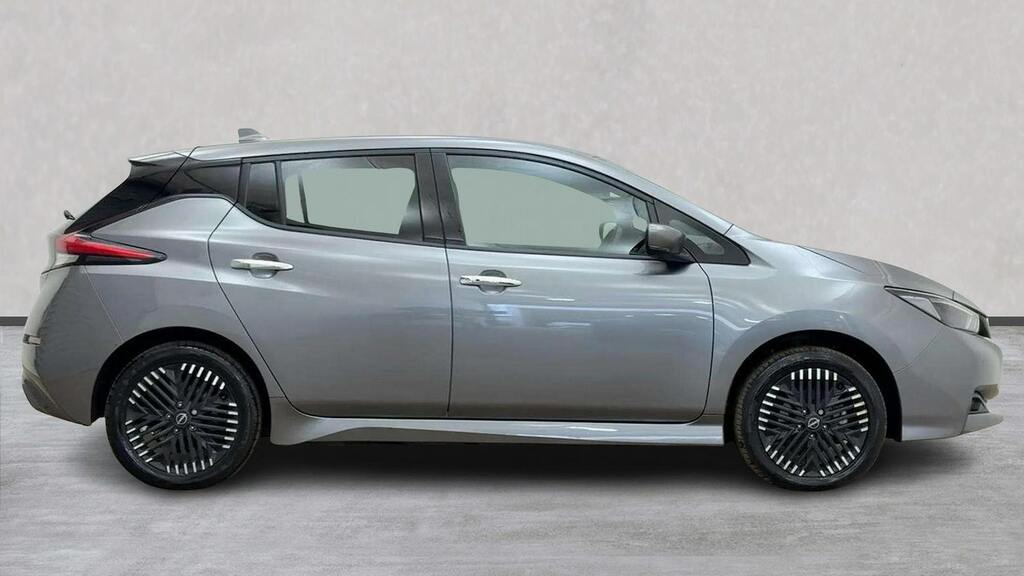 Nissan Leaf 59Kwh E Tekna Hatchback 217 Ps Grey #3