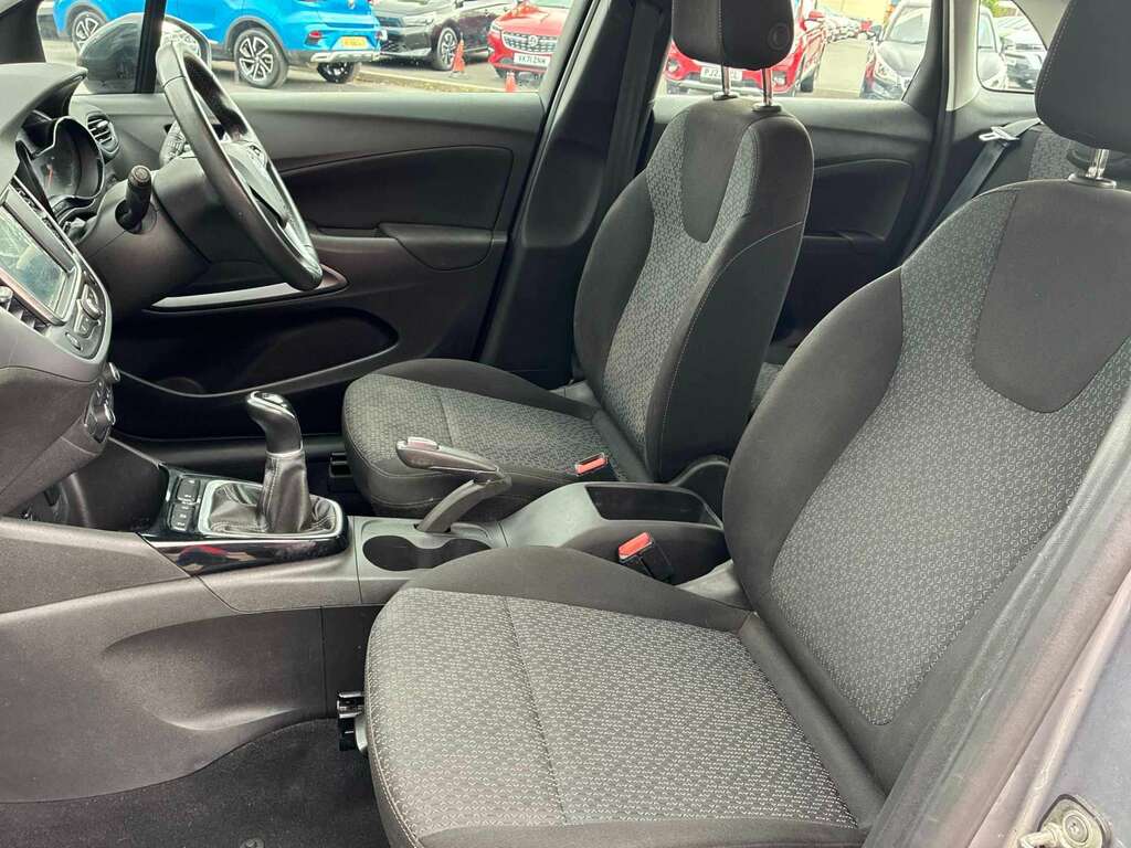 Vauxhall Crossland Suv Red #8