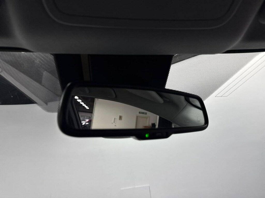 Toyota Prius 1.8 Vvti Excel Cvt Hatchback  #14