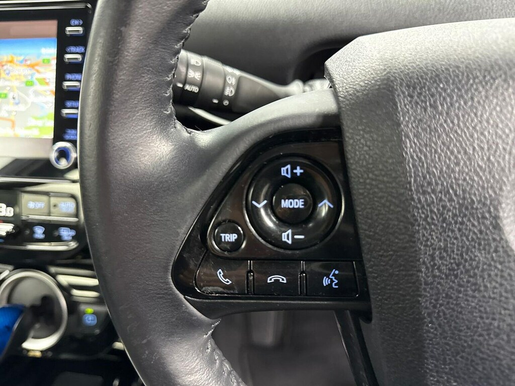 Toyota Prius 1.8 Vvti Excel Cvt Hatchback  #24