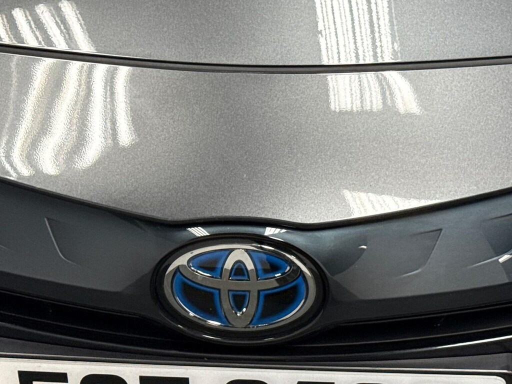 Toyota Prius 1.8 Vvti Excel Cvt Hatchback  #28