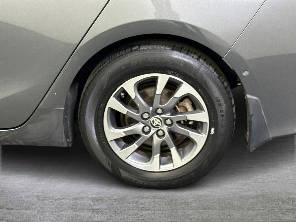 Toyota Prius 1.8 Vvt 8.8Kwh Excel Hatchback Plug-in Grey #6
