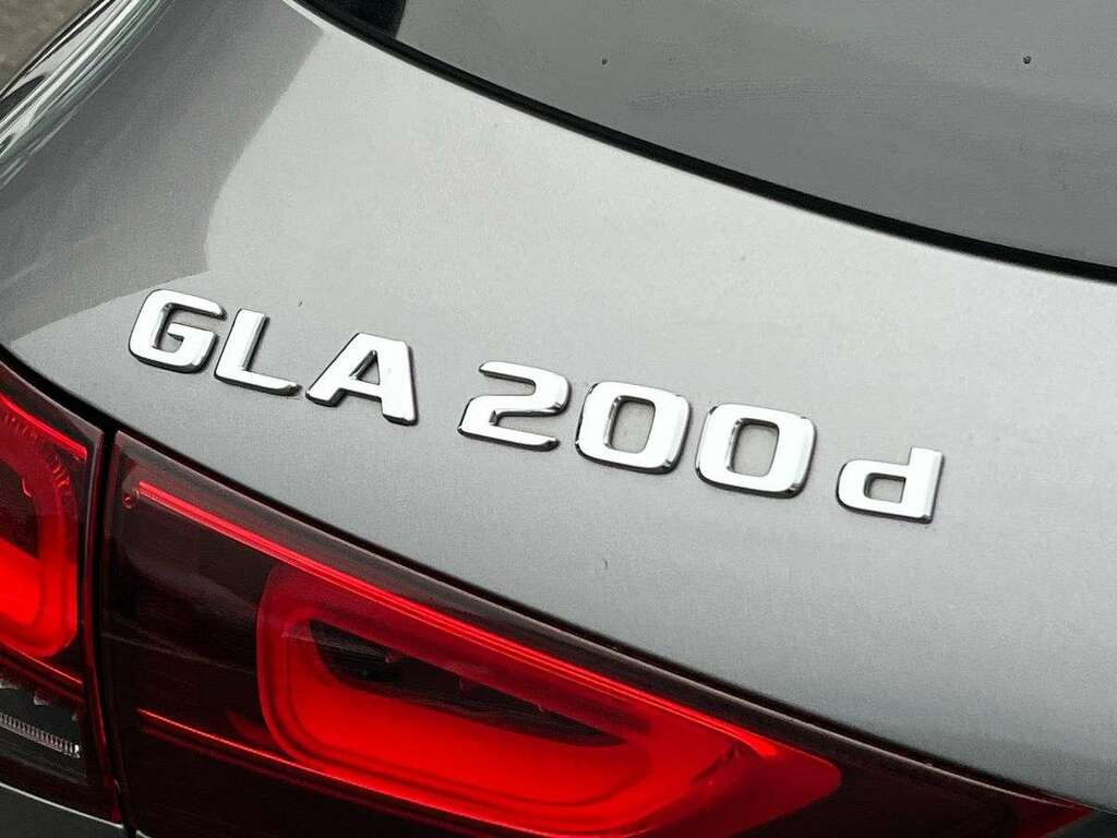 Mercedes-Benz GLA Class Gla 200 Sport Black #34