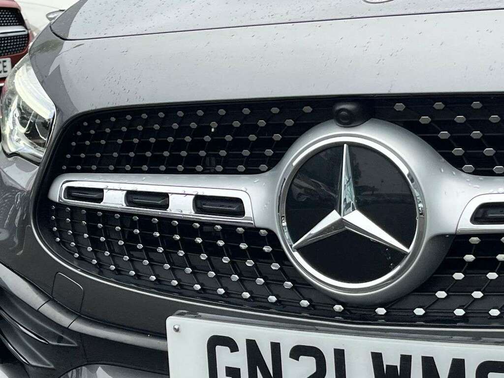 Mercedes-Benz GLA Class Gla 200 Sport Black #32