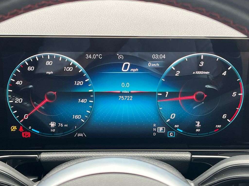 Mercedes-Benz GLA Class Gla 200 Sport Black #10
