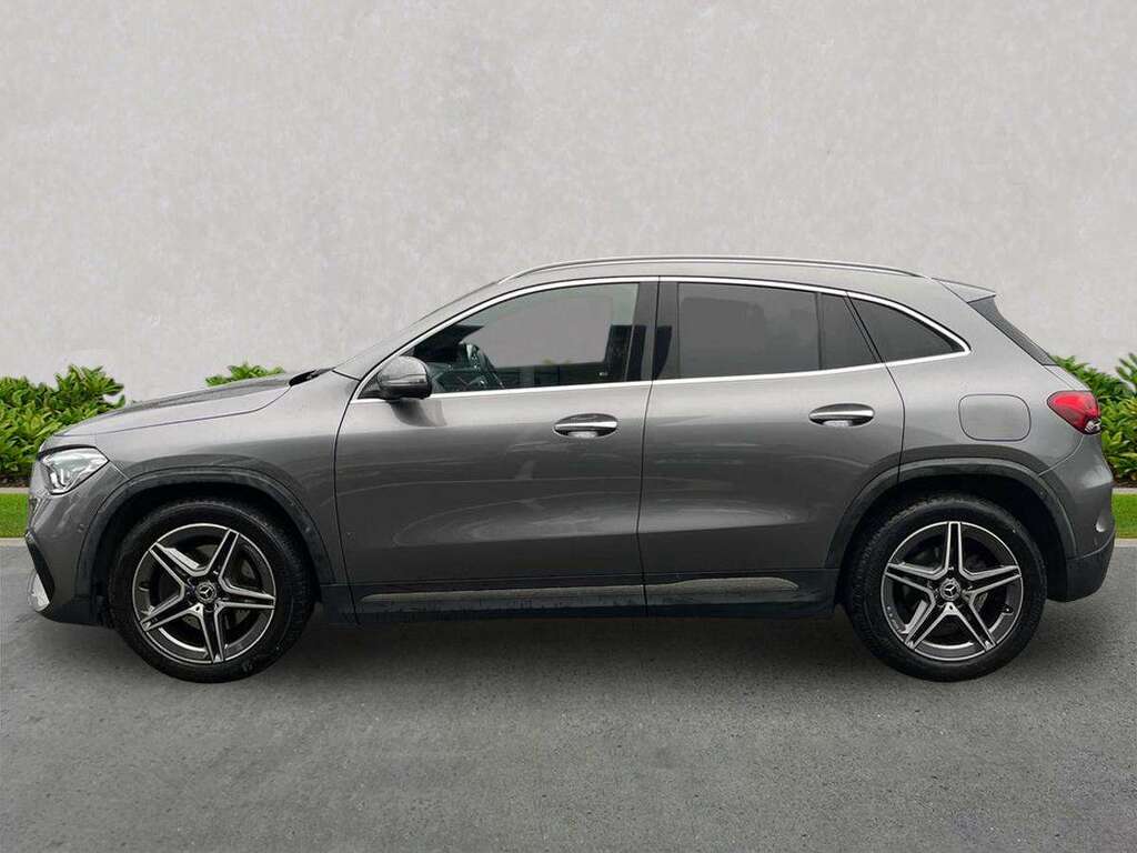 Mercedes-Benz GLA Class Gla 200 Sport Black #19