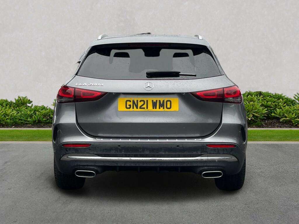 Mercedes-Benz GLA Class Gla 200D Amg Line Premium Grey #4