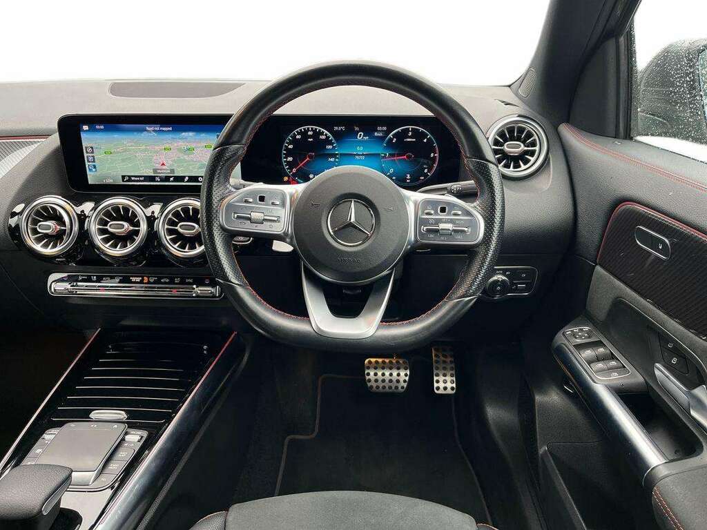 Mercedes-Benz GLA Class Gla 200 Sport Black #9