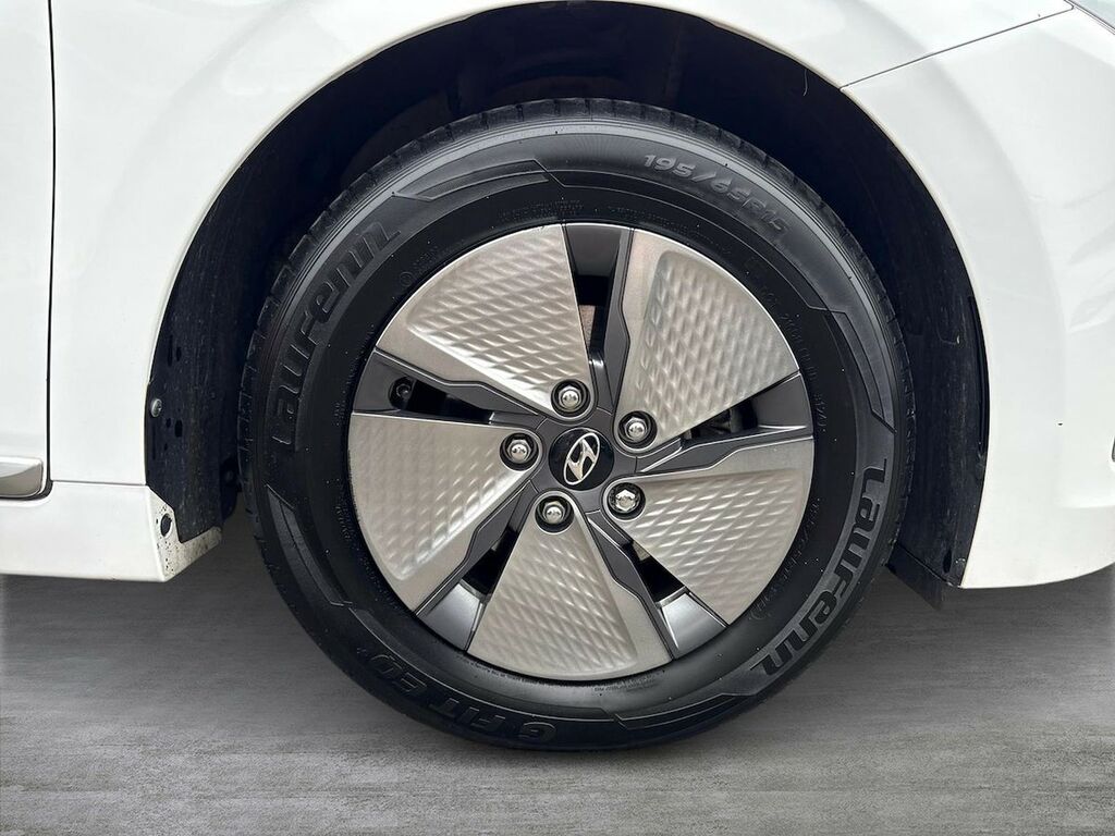 Hyundai Ioniq 1.6 H-gdi Premium Hatchback Hybrid Dct White #6