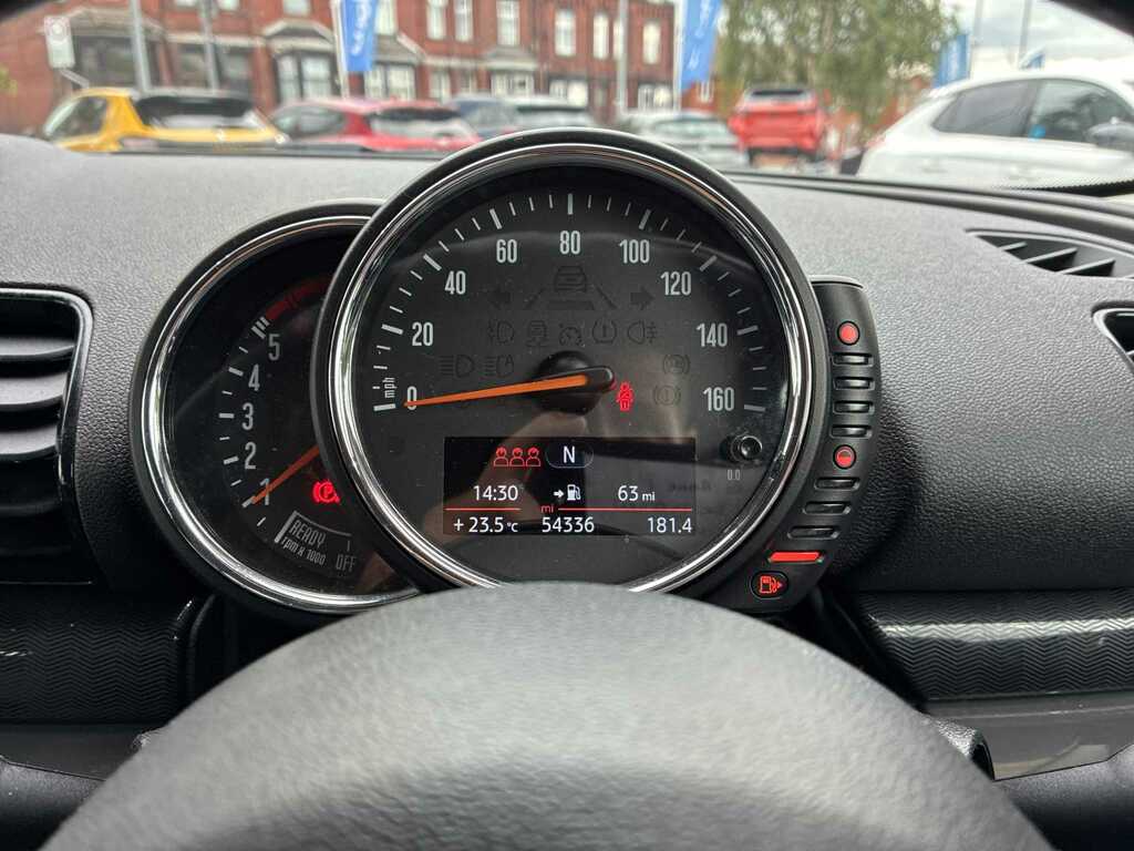 Mini Clubman Cooper Red #9
