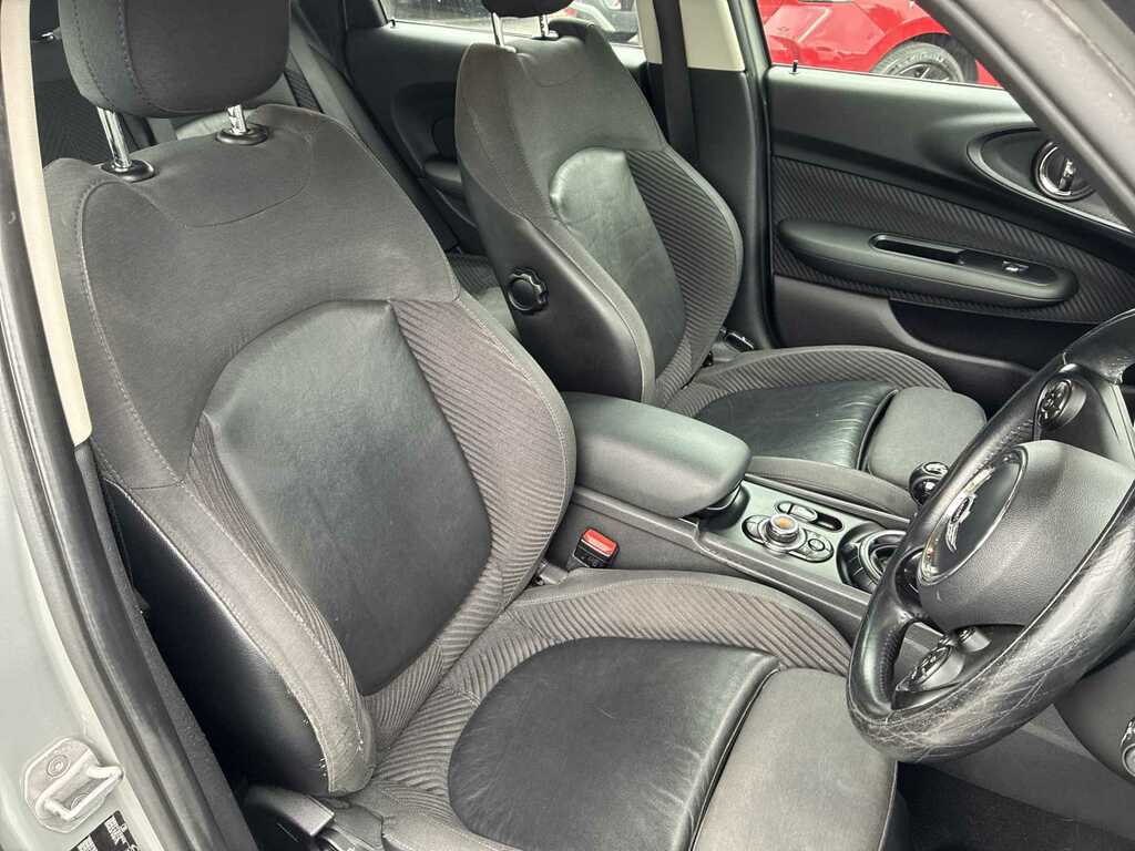 Mini Clubman Cooper Red #13