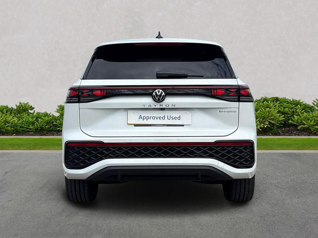 Volkswagen Tayron 1.5 Tsi Ehybrid 19.7Kwh R-line Suv Plug White #4