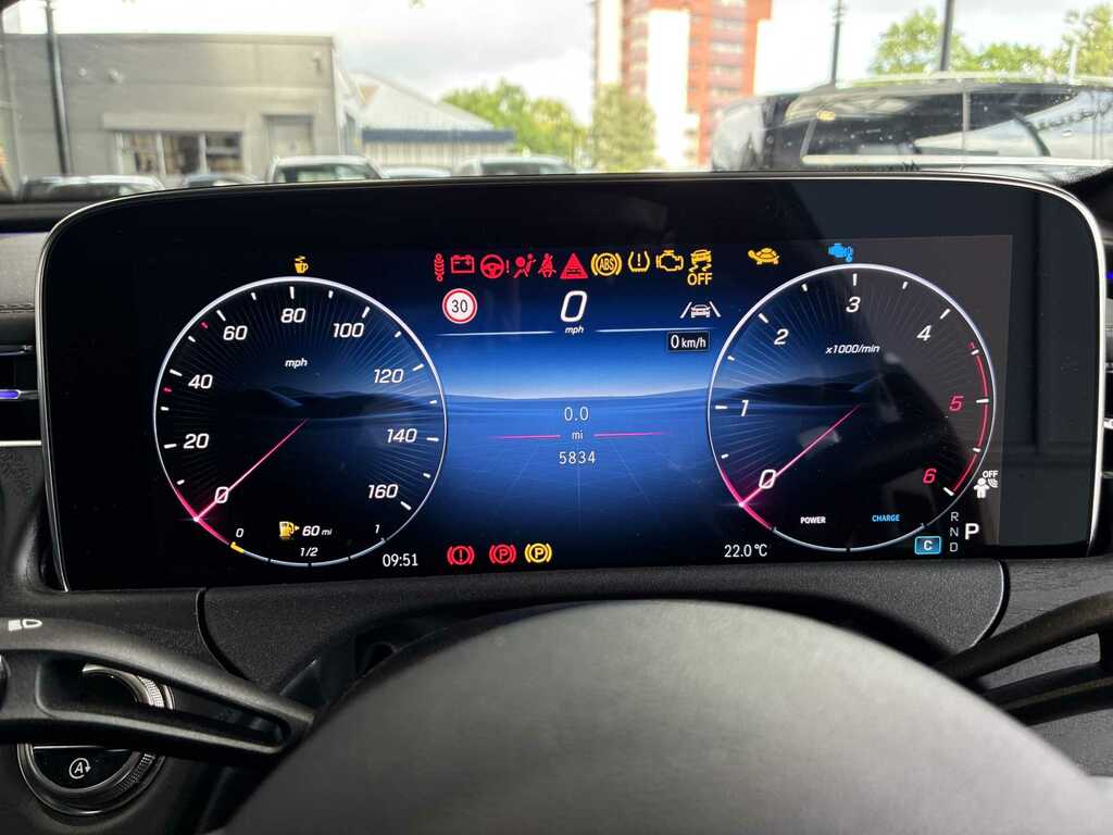 Mercedes-Benz E Class 2.0 E300de 25.4Kwh Urban Edition Saloon  #10