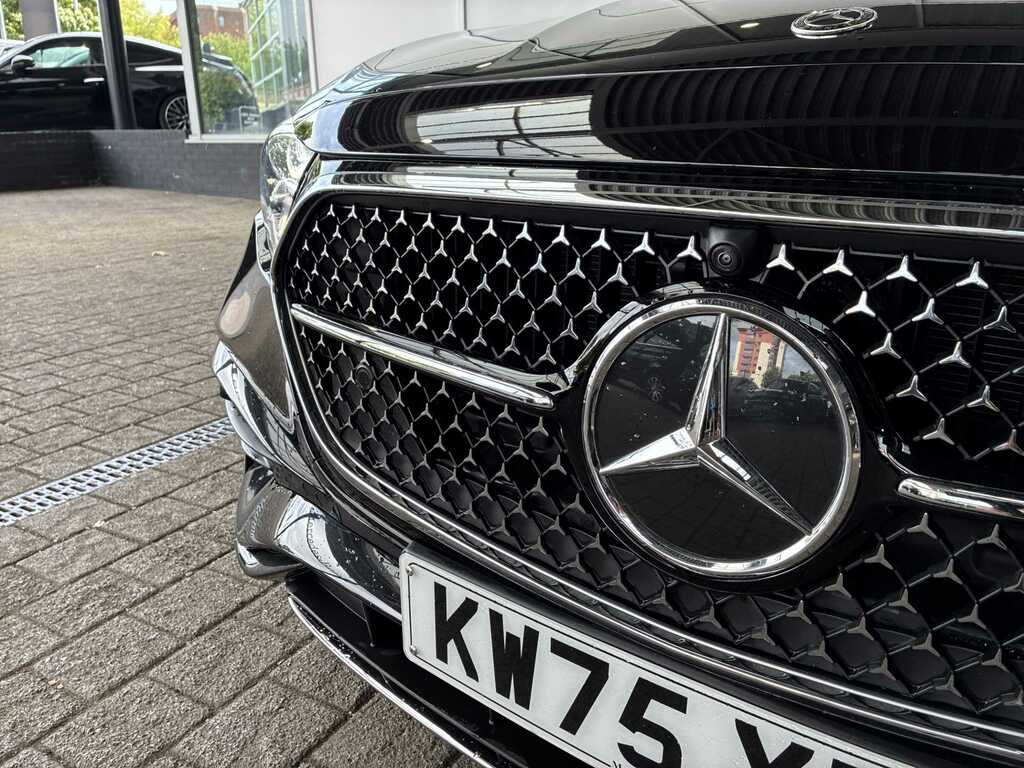Mercedes-Benz E Class 2.0 E300de 25.4Kwh Urban Edition Saloon  #32