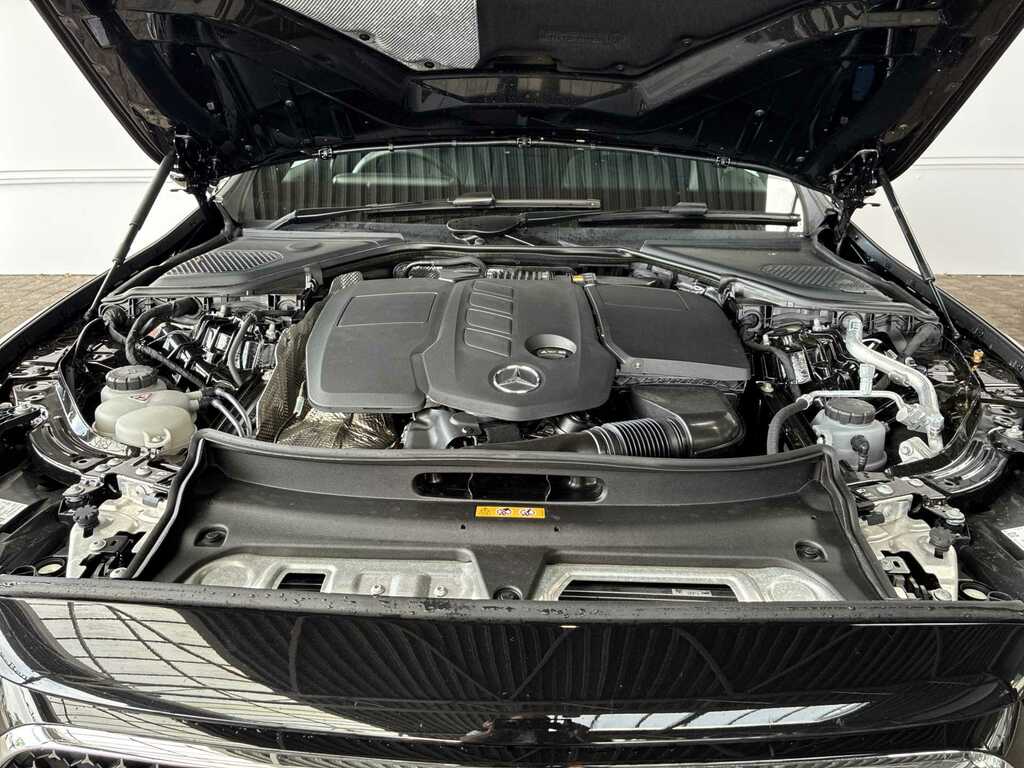 Mercedes-Benz E Class 2.0 E300de 25.4Kwh Urban Edition Saloon  #37