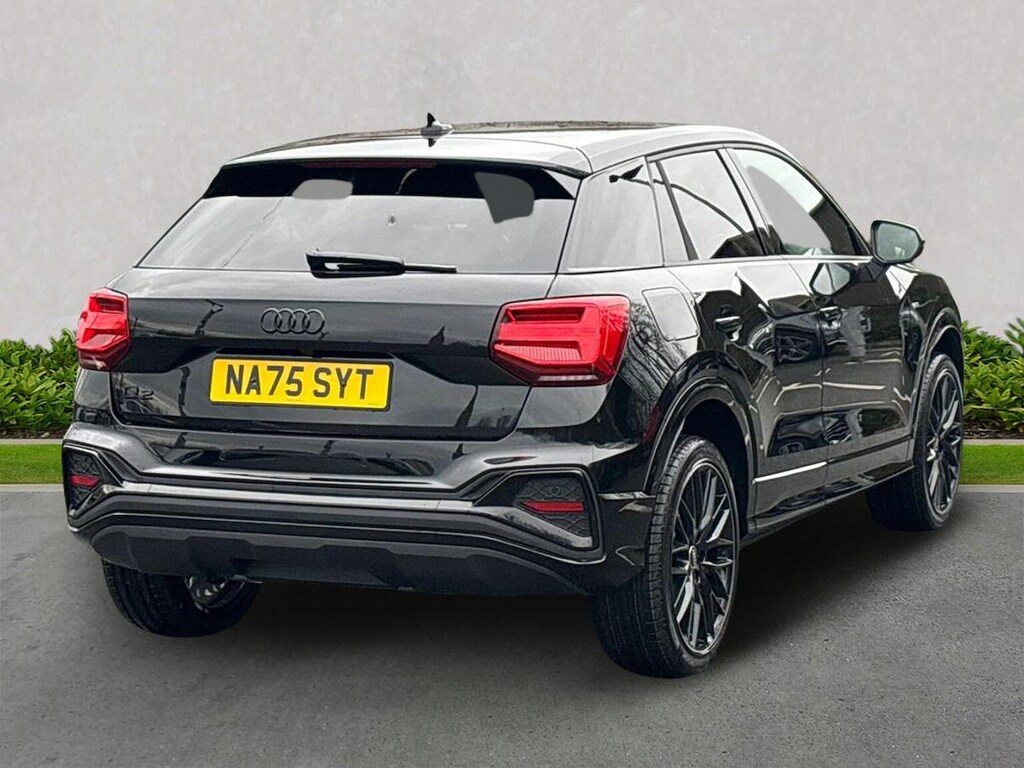 Audi Q2 35 Tfsi Black Edition 2025 Blue #18