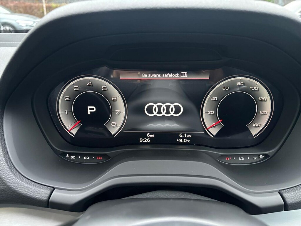 Audi Q2 35 Tfsi Black Edition 2025 Blue #10