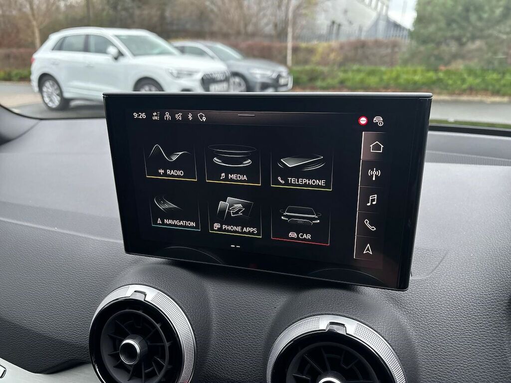 Audi Q2 35 Tfsi Black Edition 2025 Blue #11