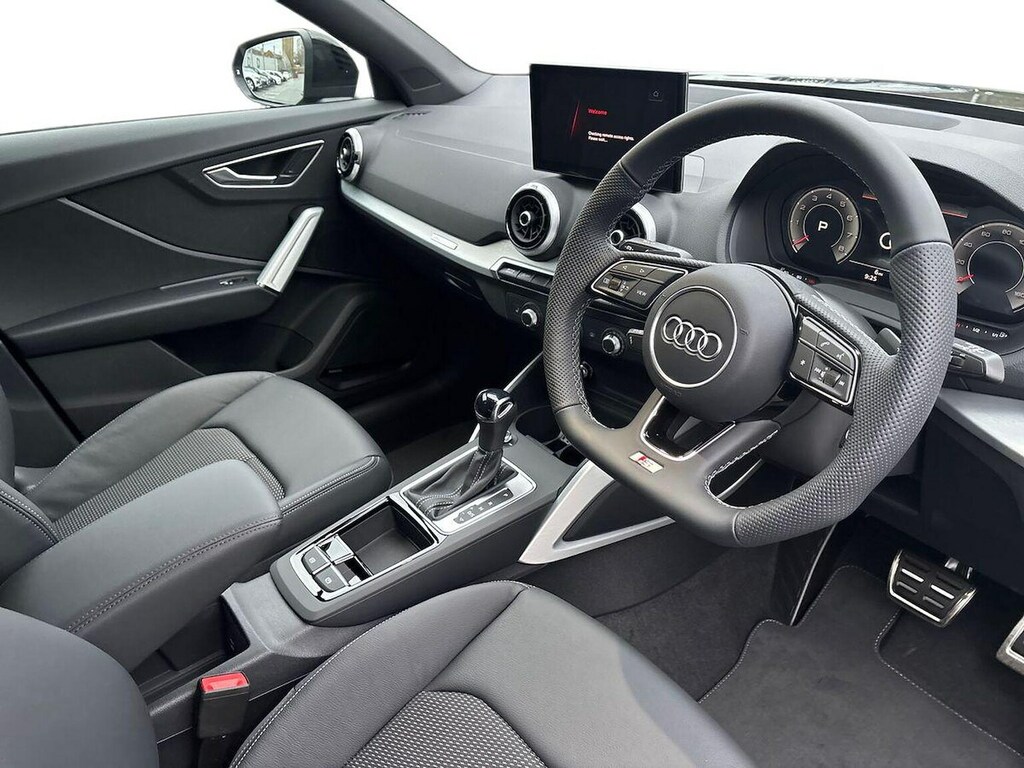 Audi Q2 35 Tfsi Black Edition 2025 Blue #15
