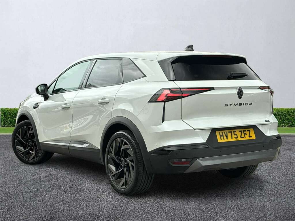 Renault Symbioz 1.8 E-tech Fhev 160 Techno Esprit Alpine White #2